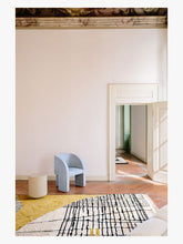 Load image into Gallery viewer, cc-tapis Segni Minimi 3 by Giuseppe Di Costanzo/230x300cm/49160
